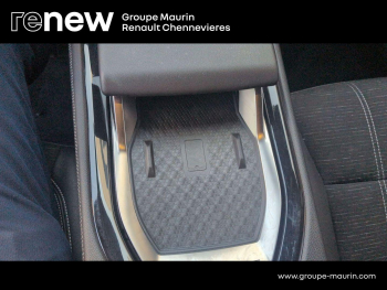 Photo 30 du bon plan RENAULT Austral 1.2 E-Tech full hybrid 200ch Techno occasion à 27999 €