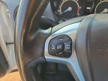 Photo 12 du bon plan FORD Transit Courier VUL 1.5 EcoBlue 100ch Trend occasion à 12900 €
