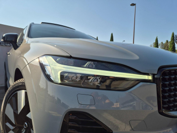 Photo 4 du bon plan VOLVO XC60 T6 Hybride Rechargeable 253 + 145ch Ultra Style Dark Geartronic 8 AWD occasion à 41900 €