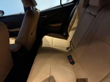 Photo 13 du bon plan LEXUS UX 250h Pack Business 2WD occasion à 24490 €