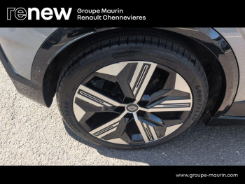 Photo 12 du bon plan RENAULT Megane E-Tech Electric EV60 220ch Iconic optimum charge -C occasion à 25999 €