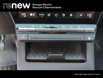 Photo 30 du bon plan RENAULT Megane E-Tech Electric EV60 220ch Iconic optimum charge -C occasion à 25999 €