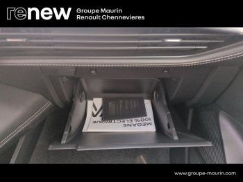 Photo 33 du bon plan RENAULT Megane E-Tech Electric EV60 220ch Iconic optimum charge -C occasion à 25999 €