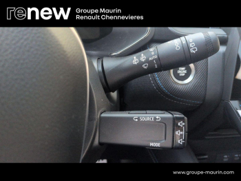 Photo 19 du bon plan RENAULT Captur 1.6 E-Tech full hybrid 145ch esprit Alpine occasion à 29999 €