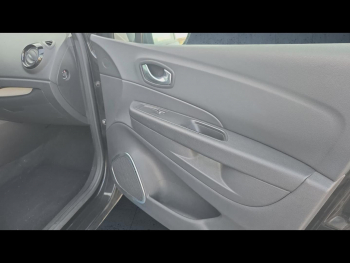 Photo 45 du bon plan RENAULT Captur 1.3 TCe 130ch FAP Intens occasion à 10900 €