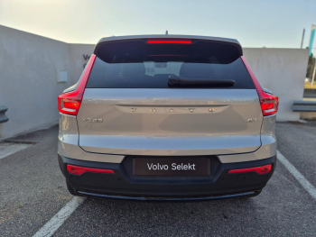 Photo 11 du bon plan VOLVO XC40 B3 163ch Ultra DCT 7 occasion à 37990 €