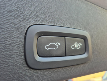 Photo 30 du bon plan VOLVO XC40 B3 163ch Ultra DCT 7 occasion à 37990 €