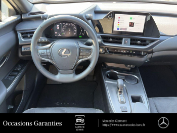 Photo 12 du bon plan LEXUS UX 300h 2WD MC25 occasion à 30900 €