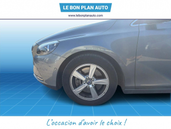 Photo 6 du bon plan VOLVO V40 T2 122ch Momentum Geartronic occasion à 12250 €