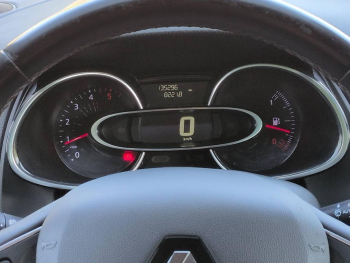 Photo 15 du bon plan RENAULT Clio 1.5 dCi 90ch energy Limited 5p occasion à 9479 €