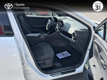 Photo 6 du bon plan TOYOTA C-HR 2.0 Hybride 200ch Design NG23 occasion à 28990 €