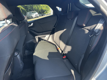 Photo 15 du bon plan FORD Puma 1.0 EcoBoost Hybrid 125ch ST-Line S&S occasion à 24900 €