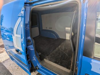 Photo 9 du bon plan VOLKSWAGEN Caddy Van VUL 2.0 TDI 102ch Business Line occasion à 13589 €