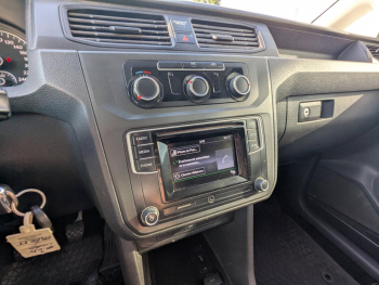 Photo 18 du bon plan VOLKSWAGEN Caddy Van VUL 2.0 TDI 102ch Business Line occasion à 13589 €