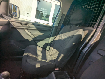 Photo 24 du bon plan VOLKSWAGEN Caddy Van VUL 2.0 TDI 102ch Business Line occasion à 13589 €