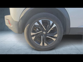 Photo 8 du bon plan PEUGEOT 2008 1.2 PureTech 130ch S&S Allure Pack EAT8 occasion à 14990 €