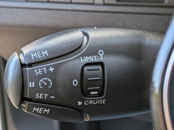 Photo 23 du bon plan PEUGEOT 3008 1.5 BlueHDi 130ch S&S GT Line EAT8 occasion à 13980 €