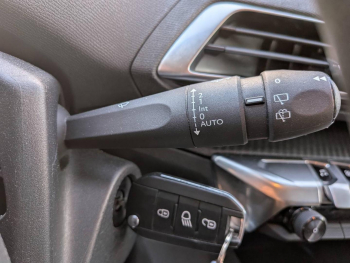 Photo 20 du bon plan PEUGEOT 5008 1.2 PureTech 130ch S&S Style occasion à 13980 €
