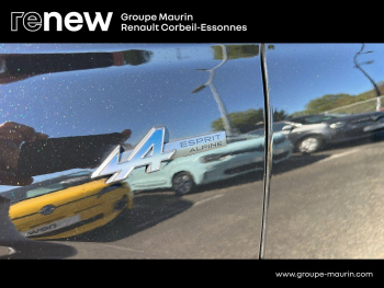 Photo 10 du bon plan RENAULT Espace 1.2 E-Tech full hybrid 200ch esprit Alpine 7 places - 26 occasion à 42990 €