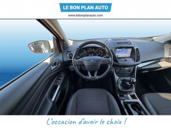 Photo 14 du bon plan FORD Kuga 1.5 TDCi 120ch Stop&Start Titanium 4x2 occasion à 13980 €