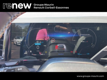 Photo 23 du bon plan RENAULT Austral 1.2 E-Tech full hybrid 200ch Techno esprit Alpine occasion à 28490 €