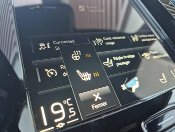 Photo 24 du bon plan VOLVO XC90 T8 AWD 303 + 87ch R-Design Geartronic occasion à 46290 €