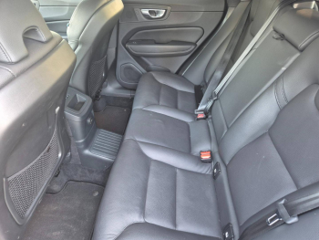 Photo 8 du bon plan VOLVO XC60 T6 Hybride Rechargeable 253 + 145ch Ultra Style Chrome Geartronic 8 AWD occasion à 49900 €
