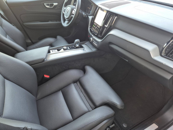 Photo 18 du bon plan VOLVO XC60 T6 Hybride Rechargeable 253 + 145ch Ultra Style Chrome Geartronic 8 AWD occasion à 49900 €