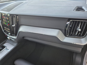Photo 25 du bon plan VOLVO XC60 T6 Hybride Rechargeable 253 + 145ch Ultra Style Chrome Geartronic 8 AWD occasion à 49900 €