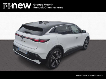 Photo 5 du bon plan RENAULT Megane E-Tech Electric EV60 220ch Iconic super charge -B occasion à 26999 €