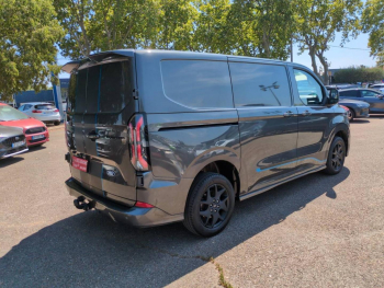 Photo 4 du bon plan FORD Transit Custom Fg VUL 320 L1H1 2.0 EcoBlue 170ch Sport BVA8 occasion à 40990 €