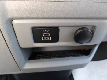 Photo 13 du bon plan FORD Transit Custom Fg VUL 320 L1H1 2.0 EcoBlue 170ch Sport BVA8 occasion à 40990 €
