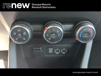 Photo 24 du bon plan RENAULT Clio 1.5 Blue dCi 100ch Evolution occasion à 13900 €