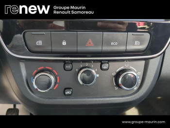 Photo 24 du bon plan DACIA Spring 45ch Essential occasion à 9900 €