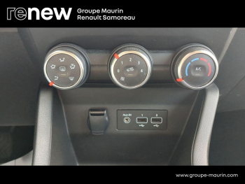Photo 21 du bon plan RENAULT Clio 1.0 TCe 90ch Evolution occasion à 11500 €