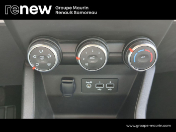Photo 26 du bon plan RENAULT Clio 1.0 TCe 90ch Evolution occasion à 12900 €