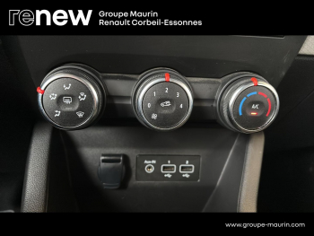 Photo 26 du bon plan RENAULT Clio 1.0 TCe 100ch Evolution GPL occasion à 12990 €