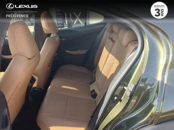 Photo 14 du bon plan LEXUS UX 250h Luxe 2WD occasion à 30990 €