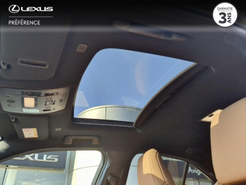 Photo 19 du bon plan LEXUS UX 250h Luxe 2WD occasion à 30990 €