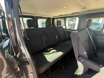 Photo 12 du bon plan NISSAN Primastar Combi L2H1 3t0 2.0 dCi 150ch N-Connecta DCT GSR2B occasion à 31485 €