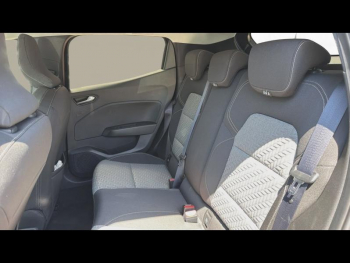 Photo 19 du bon plan RENAULT Clio 1.0 TCe 100ch Evolution GPL occasion à 13890 €