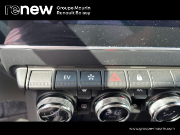 Photo 25 du bon plan RENAULT Captur 1.6 E-Tech hybride 145ch Techno Fast Track occasion à 22500 €