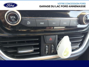Photo 20 du bon plan FORD Fiesta 1.0 Flexifuel 95ch ST-Line 5p occasion à 15390 €