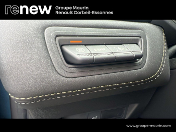Photo 19 du bon plan RENAULT SYMBIOZ 1.6 E-Tech full hybrid 145ch Iconic occasion à 28900 €