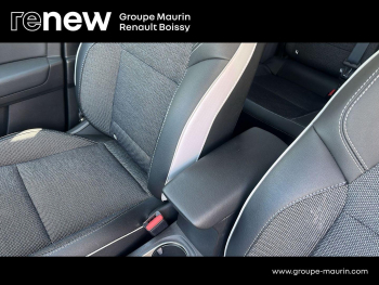 Photo 32 du bon plan RENAULT Captur 1.6 E-Tech hybride 145ch Techno Fast Track occasion à 19990 €
