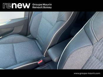 Photo 33 du bon plan RENAULT Clio 1.6 E-Tech hybride 145ch Techno occasion à 21990 €