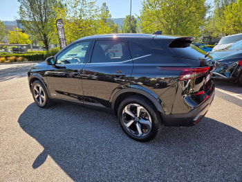 Photo 24 du bon plan NISSAN Qashqai e-POWER 190ch N-Connecta occasion à 28790 €