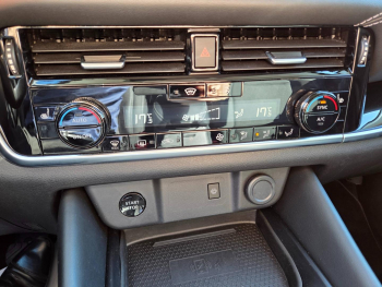 Photo 25 du bon plan NISSAN Qashqai e-POWER 190ch N-Connecta occasion à 28790 €