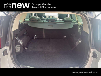 Photo 10 du bon plan RENAULT Grand Scenic 1.6 dCi 130ch Energy Initiale Paris occasion à 15500 €