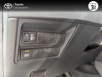 Photo 20 du bon plan TOYOTA Yaris Cross 116h Design AWD-i MY22 occasion à 20989 €